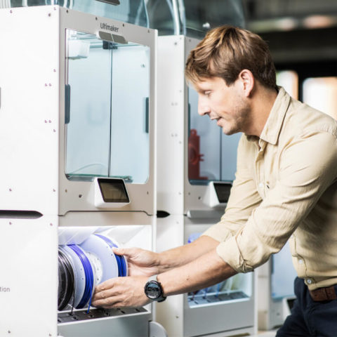 ultimaker pro materiaal station in gebruik